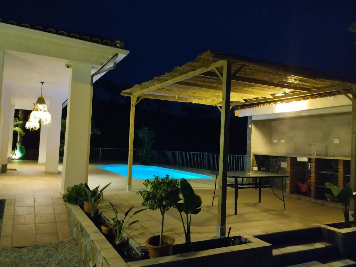 Villa Las Vinas Малага Экстерьер фото